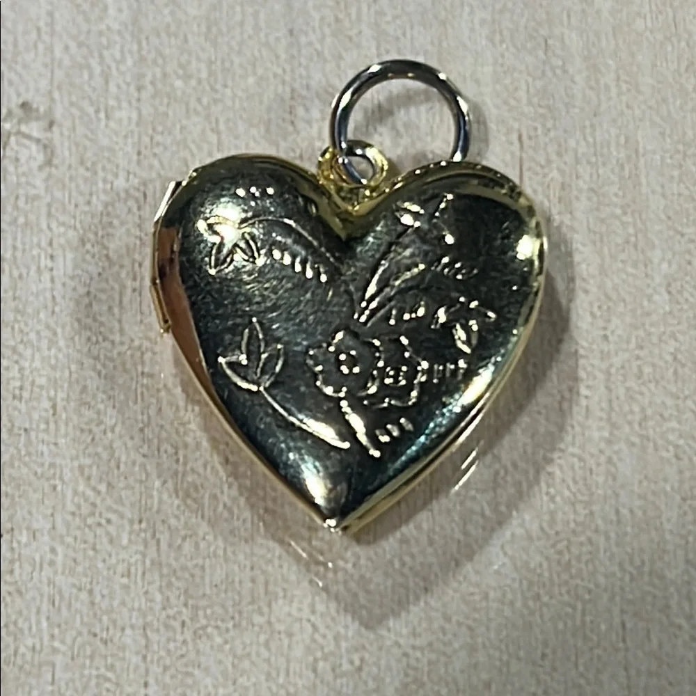 Locket Gold Heart‎ Pendant
